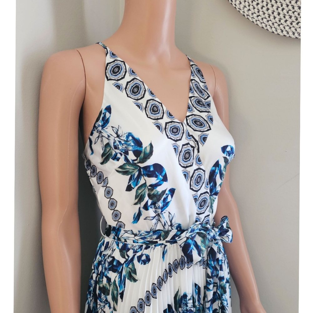WHBM White Blue Paisley Adjustable Strap Pleated Waist Tie Maxi Dress - Picture 4 of 7